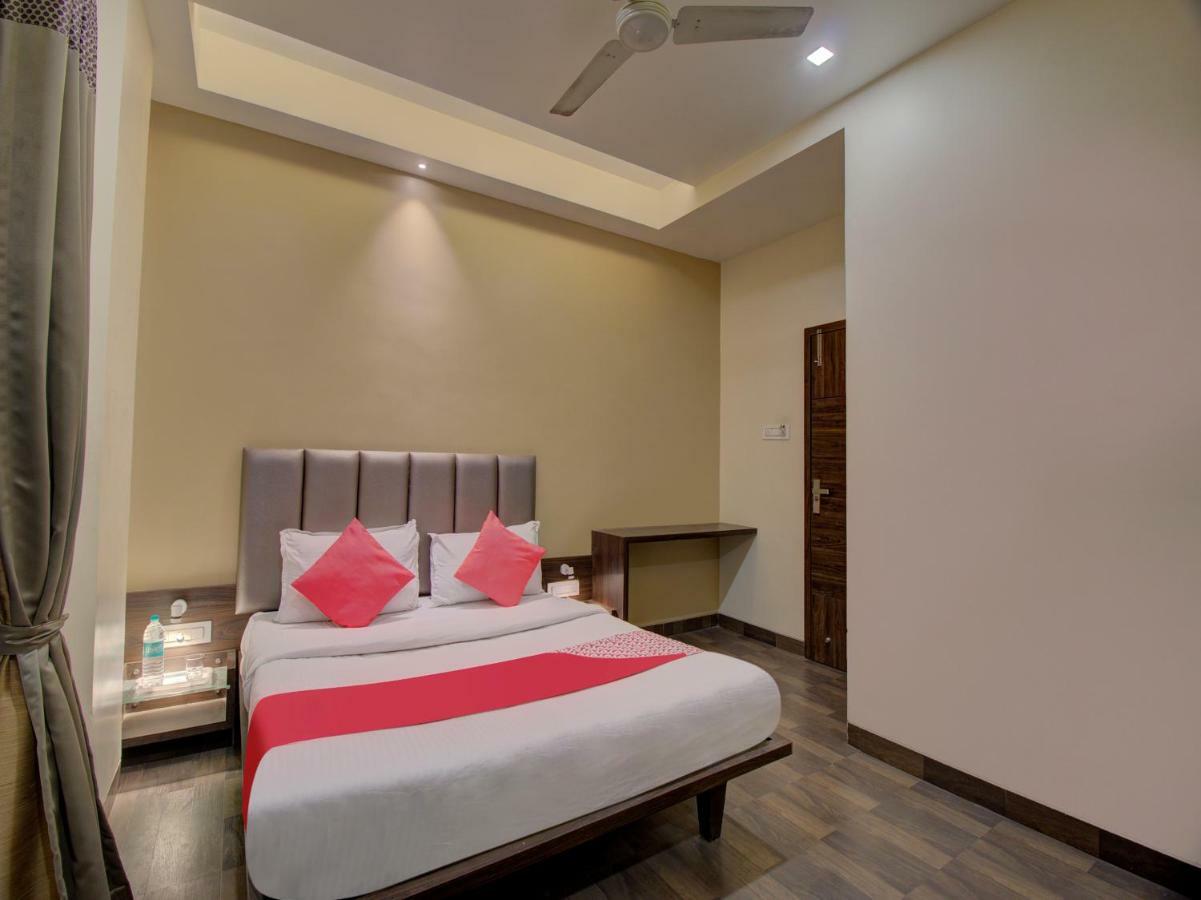 Oyo 35844 Hotel Lotus Residency Sāngli 외부 사진