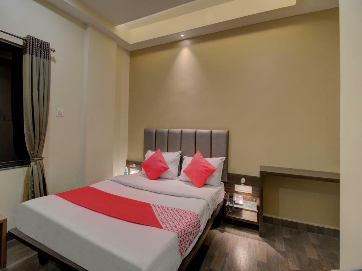 Oyo 35844 Hotel Lotus Residency Sāngli 외부 사진
