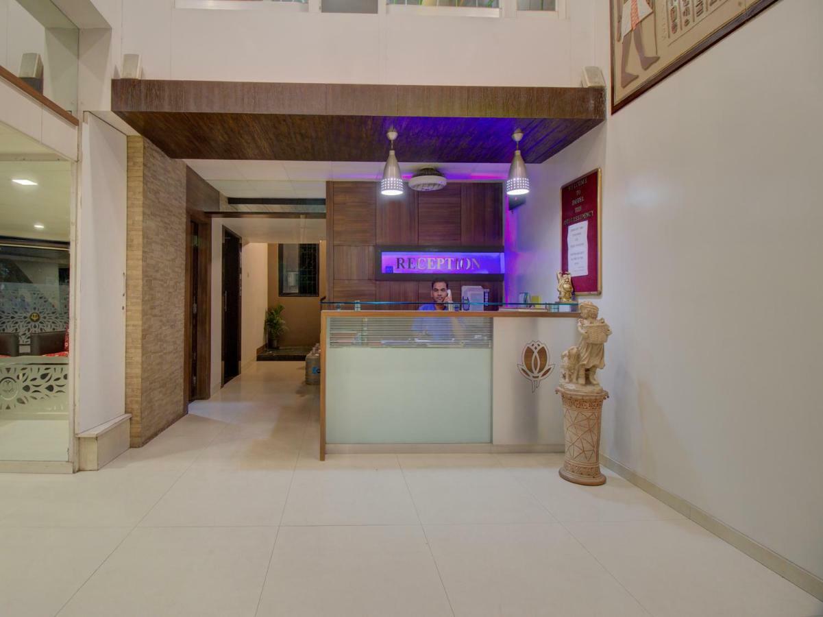 Oyo 35844 Hotel Lotus Residency Sāngli 외부 사진