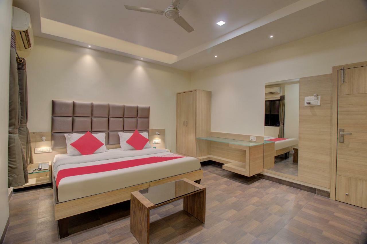 Oyo 35844 Hotel Lotus Residency Sāngli 외부 사진