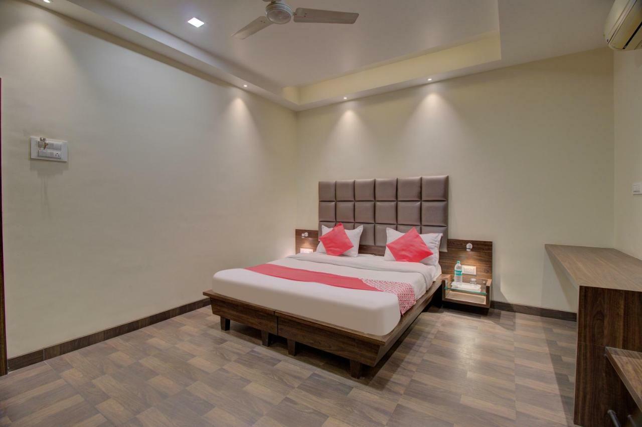 Oyo 35844 Hotel Lotus Residency Sāngli 외부 사진